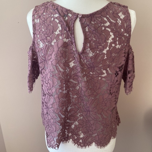 𝅺eclipse l Cold Shoulder Lace Top - Picture 6 of 8